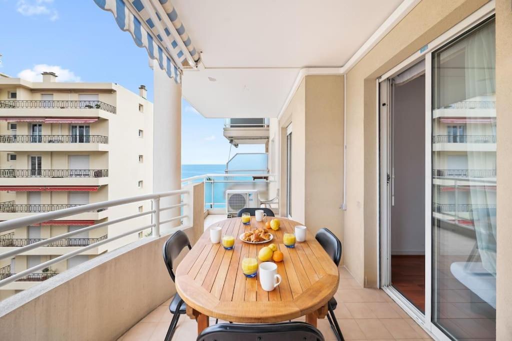 Riviera Prestige - Front De Mer - Terrasse - Parking Рокбрюн-Кап-Мартин Екстериор снимка